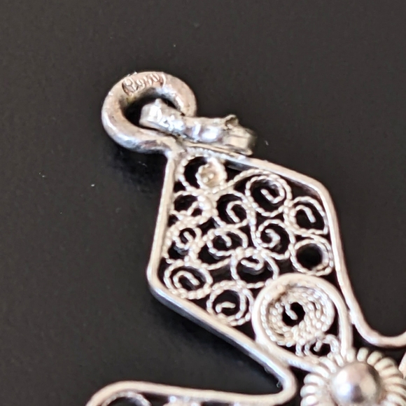 950 Sterling Silver Filigree Cross - Picture 3 of 3